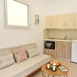 Meltemi 公寓式酒店 3*