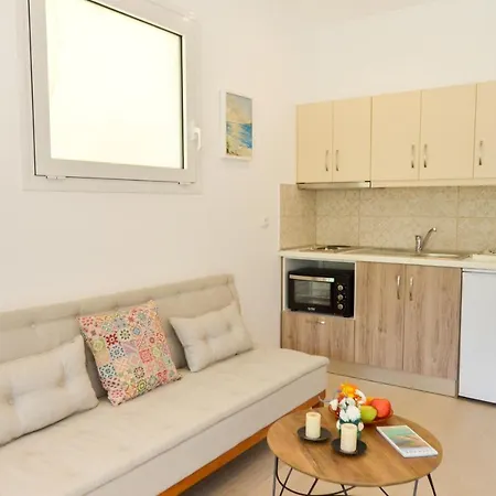 Meltemi Апарт-отель 4*