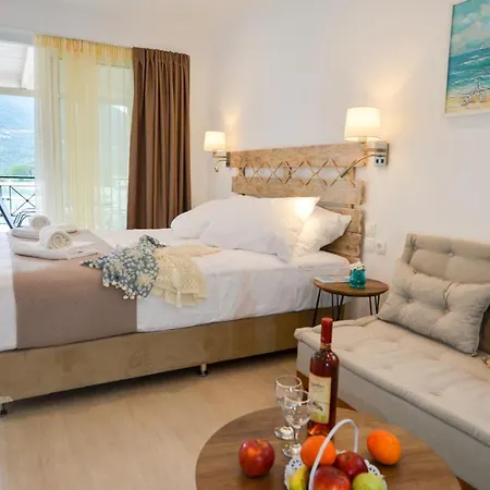 Meltemi Апарт-отель